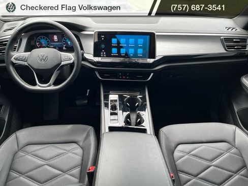 Used 2024 Volkswagen Atlas Cross Sport SE AWD/4WD image 29