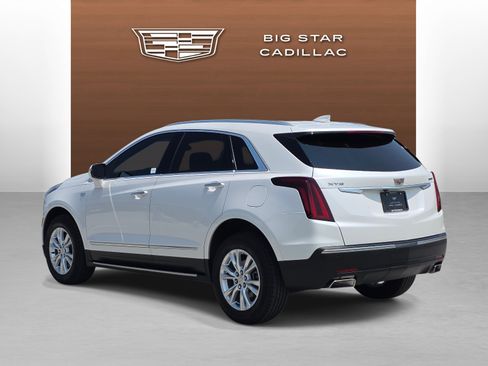 Certified 2025 Cadillac XT5 Luxury w/ LPO, Floor Liner Package FWD image 3