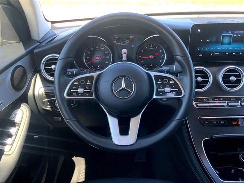 Used 2021 Mercedes-Benz GLC 300 image 5