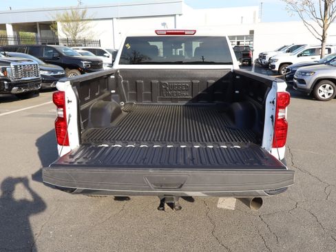 Used 2025 Chevrolet Silverado 2500 LT w/ Convenience Package AWD/4WD image 14