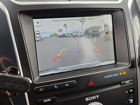 Used 2019 Ford Explorer Platinum image 26