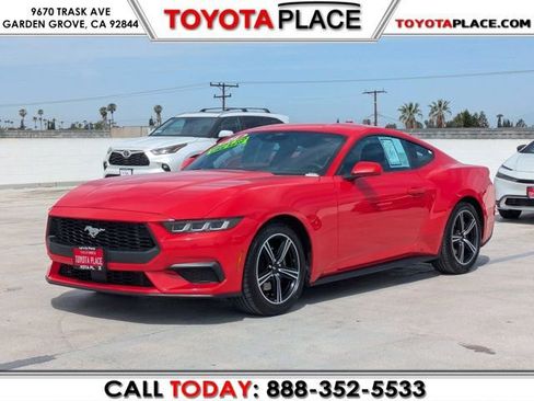 Used 2024 Ford Mustang Coupe RWD image 1