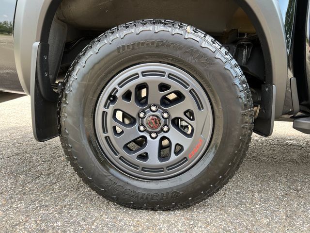 Used 2025 Nissan Frontier PRO-4X AWD/4WD image 14