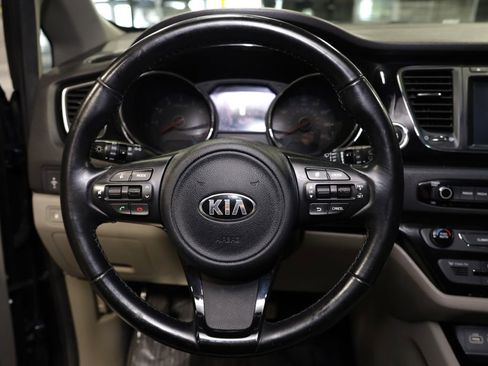 Used 2016 Kia Sedona SX FWD image 26