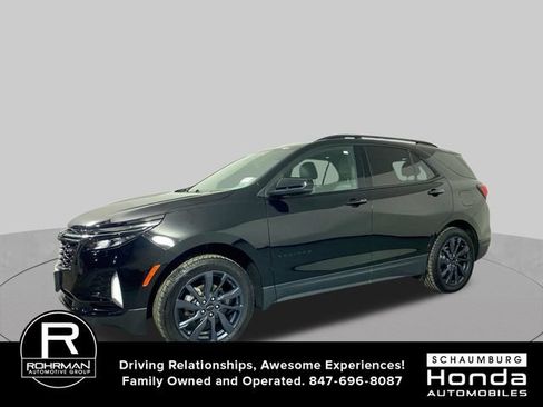 Used 2023 Chevrolet Equinox RS AWD/4WD image 2