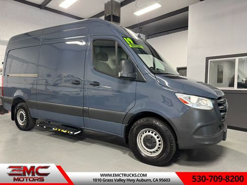 Used 2019 Mercedes-Benz Sprinter 144 image 1
