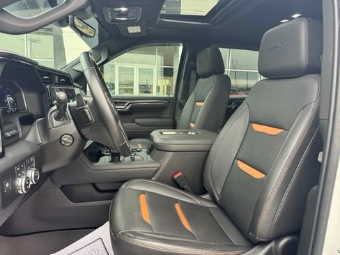 Used 2022 GMC Sierra 1500 AT4 w/ AT4 Premium Package AWD/4WD image 12