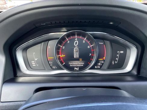 Used 2017 Volvo XC60 T6 Dynamic w/ Preferred Option Package AWD/4WD image 26