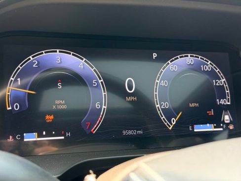 Used 2022 Jeep Grand Cherokee Overland AWD/4WD image 10