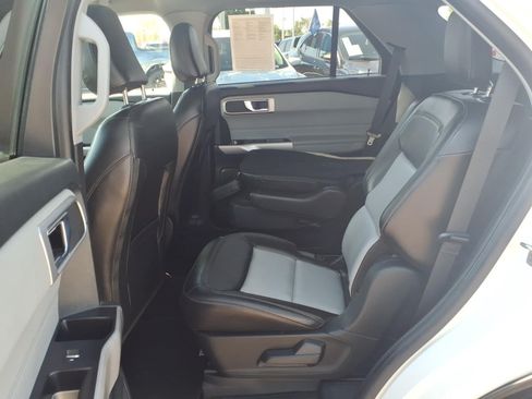 Certified 2023 Ford Explorer XLT w/ Equipment Group 202A RWD image 18