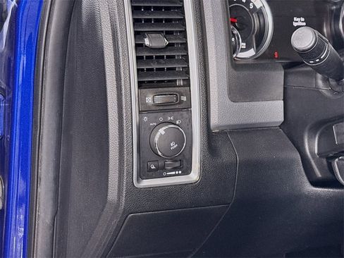 Used 2014 RAM 2500 Big Horn image 4