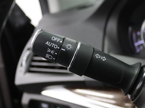 Used 2019 Acura MDX SH-AWD image 33