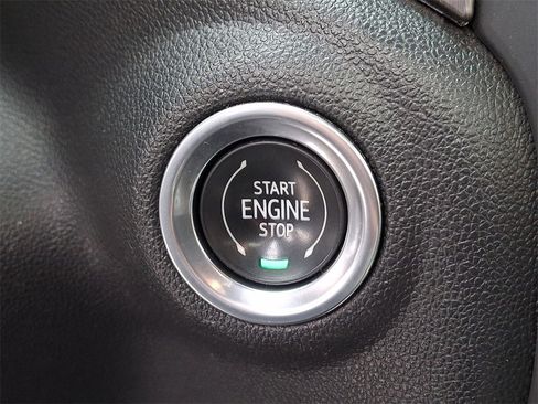 Used 2021 GMC Sierra 1500 AT4 image 24