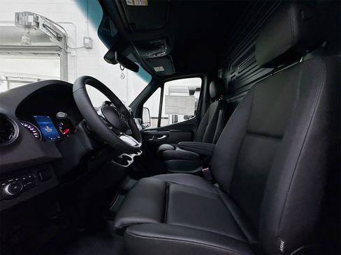 New 2026 Mercedes-Benz Sprinter 3500 image 14