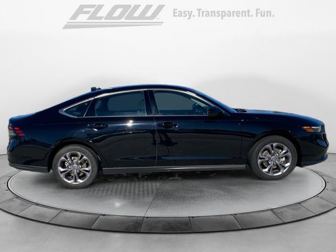 Certified 2023 Honda Accord EX image 10