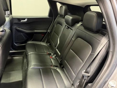 Used 2021 Ford Escape SEL image 19