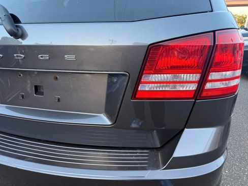 Used 2017 Dodge Journey SE w/ Flexible Seating Group image 33