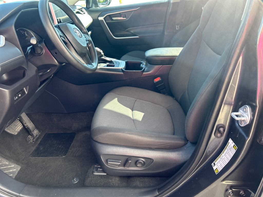 Certified 2025 Toyota RAV4 XLE AWD/4WD image 10