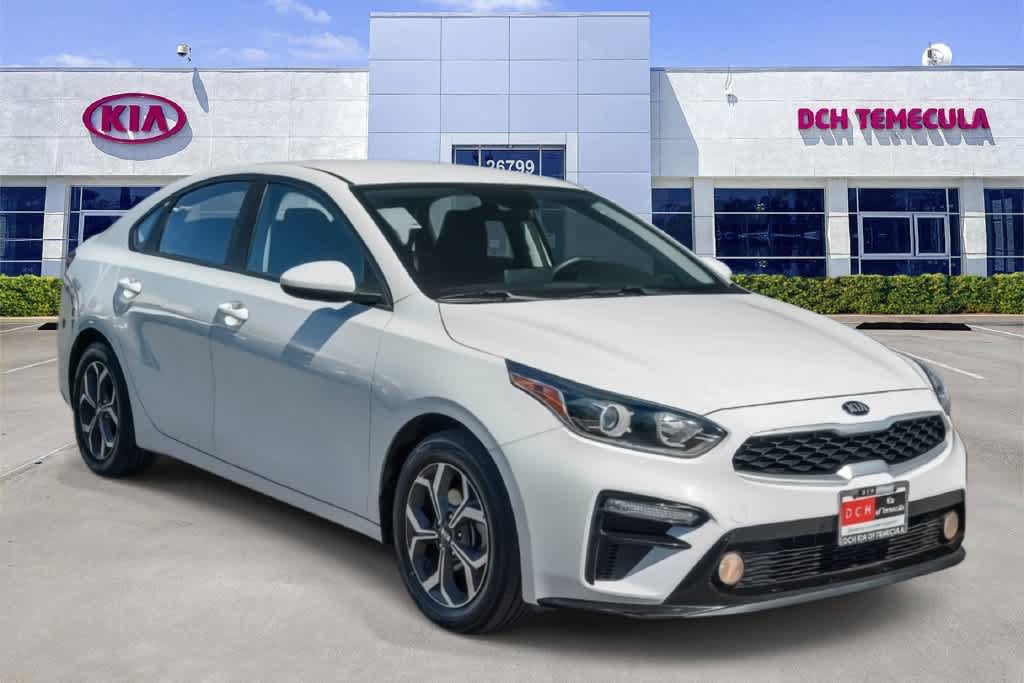 Used 2020 Kia Forte LXS FWD image 3