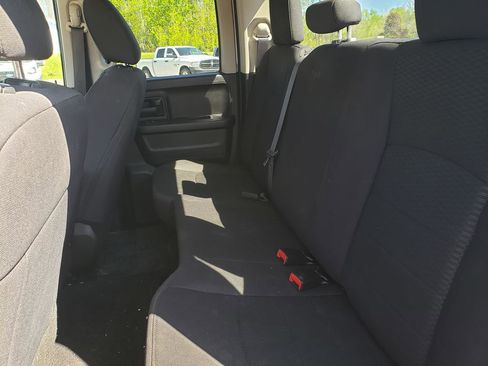 Certified 2019 RAM 1500 Express w/ Express Value Package AWD/4WD image 12