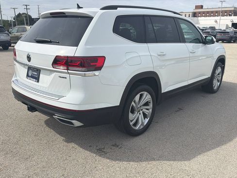 Certified 2023 Volkswagen Atlas SE w/ Panoramic Sunroof Package AWD/4WD image 6