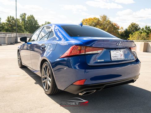 Used 2018 Lexus IS 300 AWD image 5