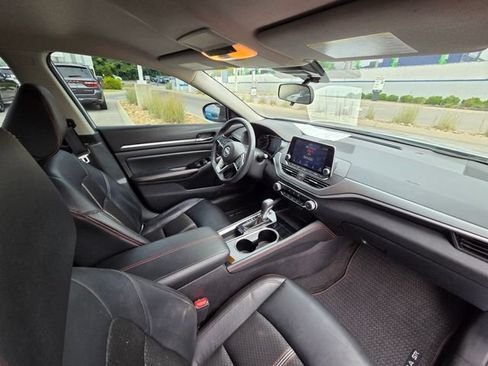 Used 2024 Nissan Altima 2.5 SR FWD image 26