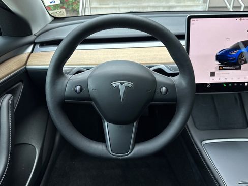 Used 2023 Tesla Model 3 Standard Range RWD image 14
