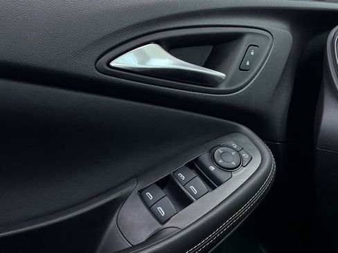 Used 2025 Buick Encore GX Preferred image 19