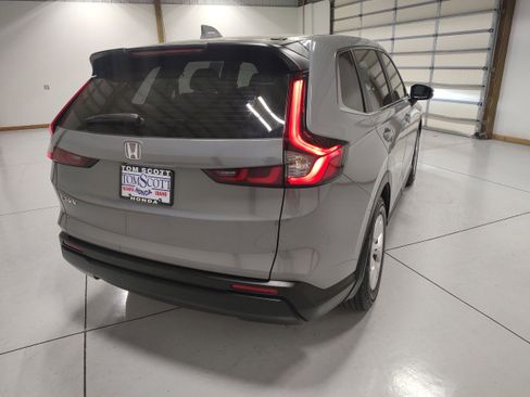 Used 2024 Honda CR-V LX image 13