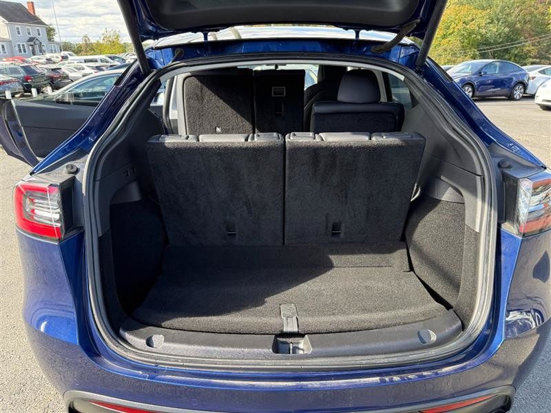 Used 2023 Tesla Model Y Long Range AWD/4WD image 6