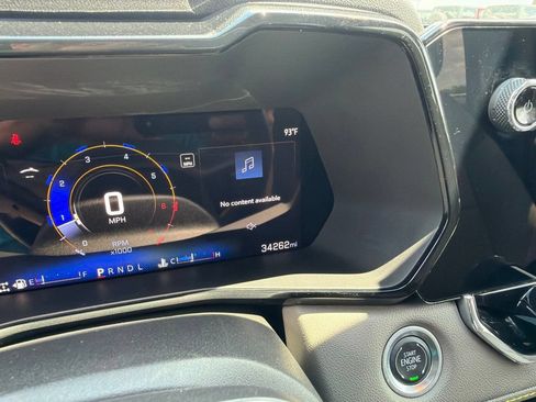 Used 2025 Chevrolet Colorado ZR2 w/ Technology Package AWD/4WD image 24