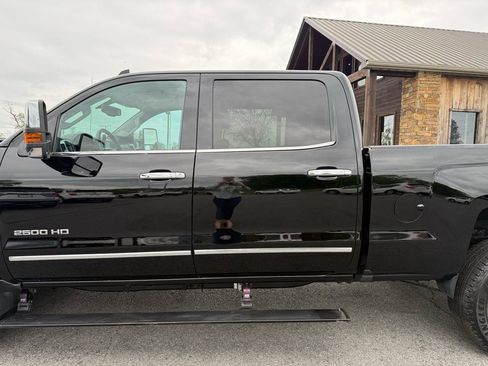Used 2016 Chevrolet Silverado 2500 LTZ w/ Duramax Plus Package AWD/4WD image 39