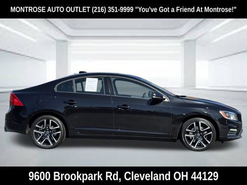 Used 2018 Volvo S60 T5 Dynamic AWD/4WD image 3