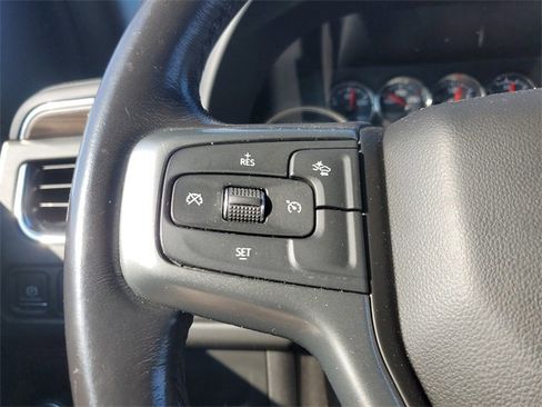 Used 2021 Chevrolet Suburban LT w/ Rear Media and Nav Package image 17