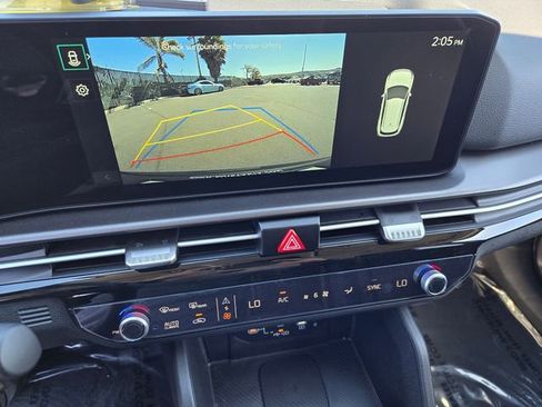 New 2026 Kia Sportage EX w/ EX Panorama Roof Package image 10