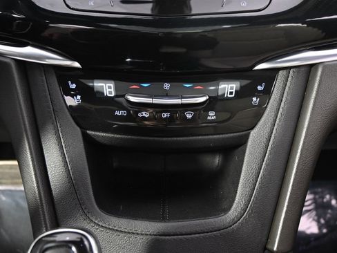 Used 2023 Cadillac XT6 Sport image 32