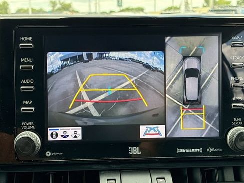 Used 2020 Toyota RAV4 Limited AWD/4WD image 17
