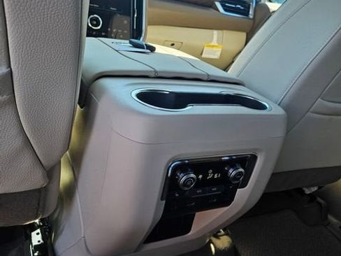 New 2026 GMC Yukon XL Denali w/ Denali Reserve Package AWD/4WD image 19
