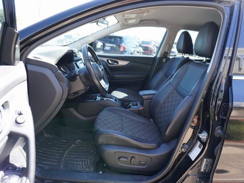 Used 2020 Nissan Rogue Sport SV w/ Technology Package image 7