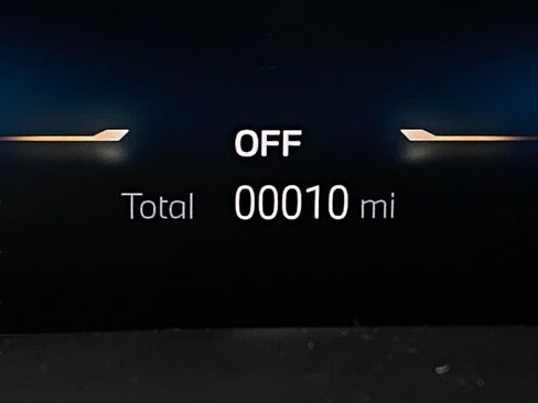 New 2026 BMW X6 xDrive40i image 18