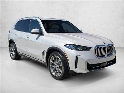 Certified 2026 BMW X5 xDrive40i w/ Climate Comfort Package AWD/4WD image 6