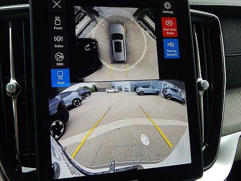 New 2026 Volvo XC90 B6 Ultra image 21