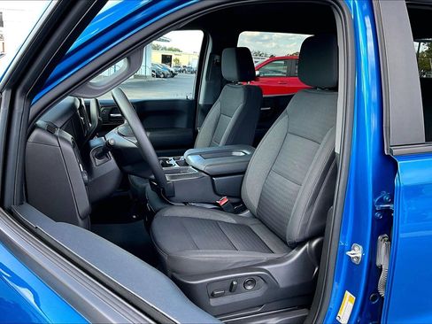 Certified 2023 Chevrolet Silverado 1500 Custom image 16