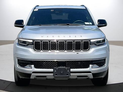 Used 2024 Jeep Wagoneer Series II AWD/4WD image 3