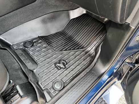 Used 2020 RAM 1500 Big Horn image 8