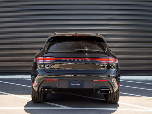 New 2026 Porsche Macan AWD/4WD image 10