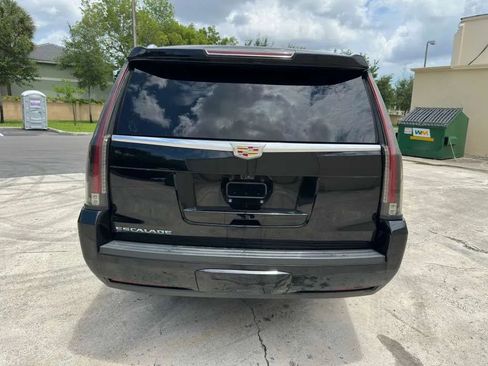 Used 2019 Cadillac Escalade ESV Luxury RWD image 6