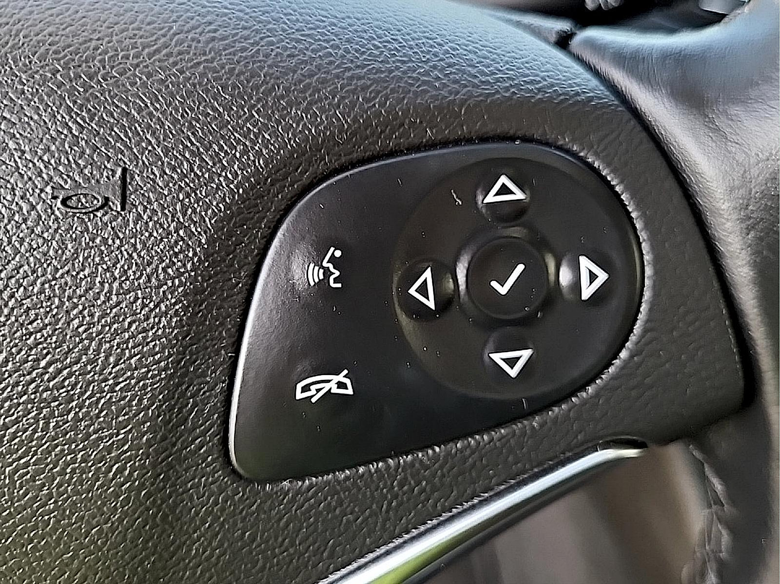 Used 2019 Chevrolet Impala Premier FWD image 18