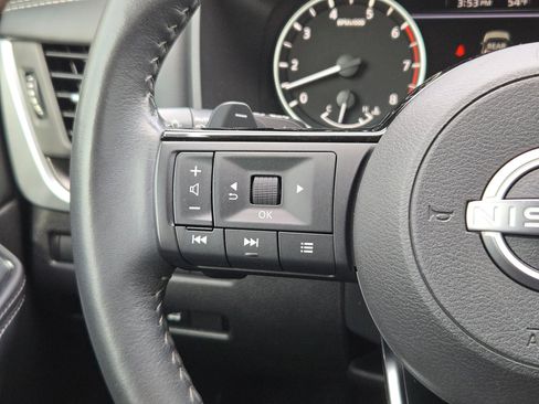 Used 2023 Nissan Rogue SV w/ SV Premium B Package image 22